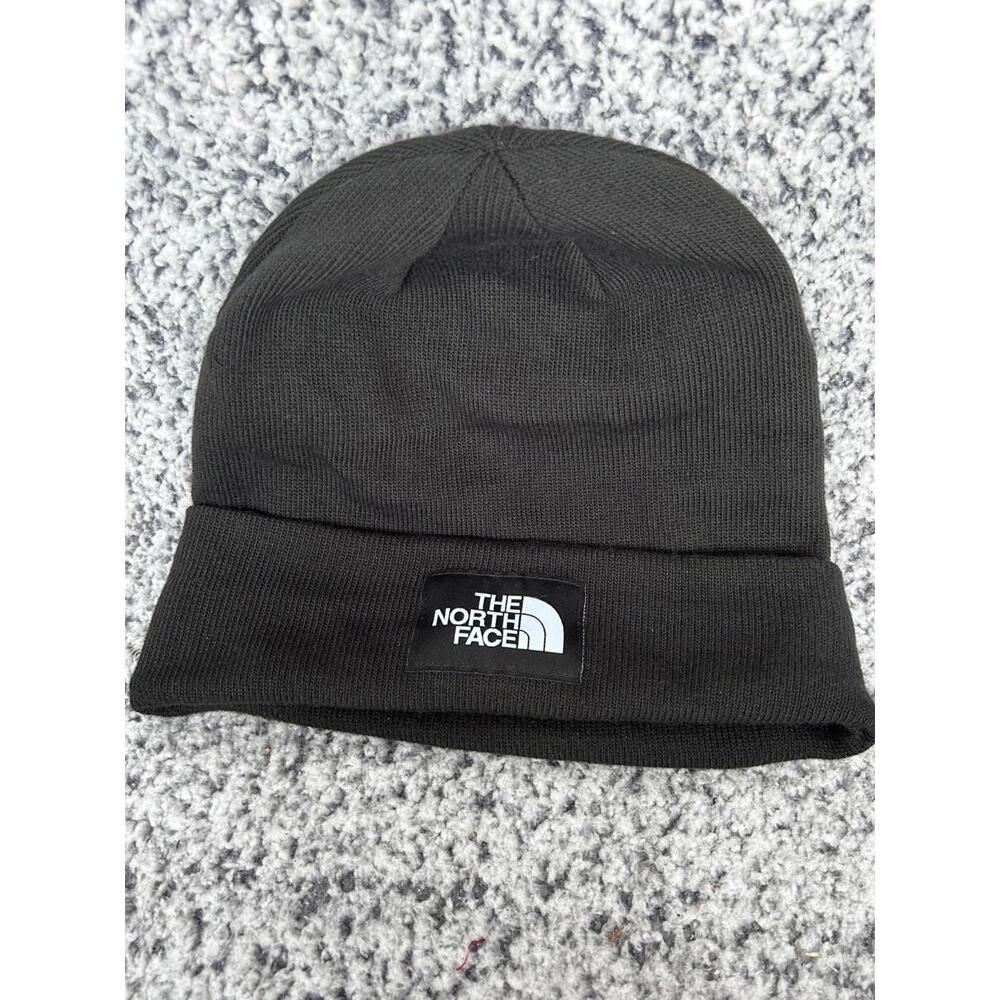 The North Face Unisex Knit Beanie Black One Size Logo Winter Hat NWOT